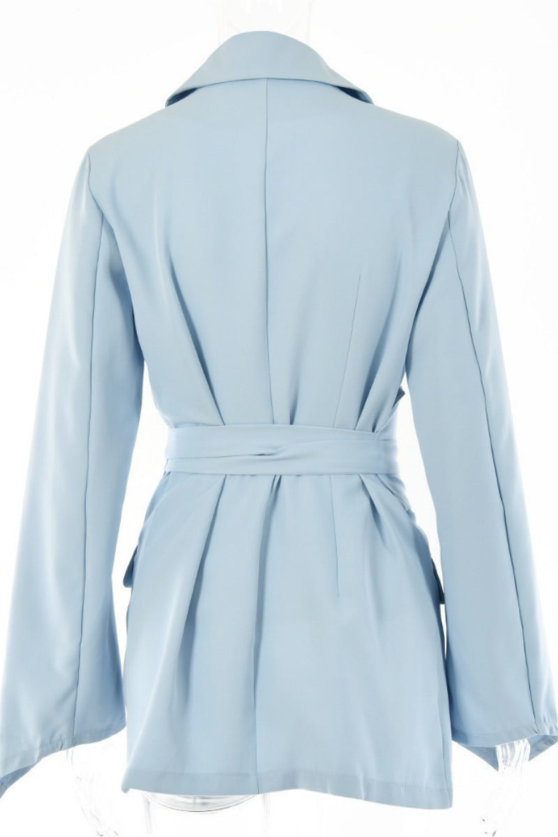 Effortlessly Elegant Garment with a Timeless Design