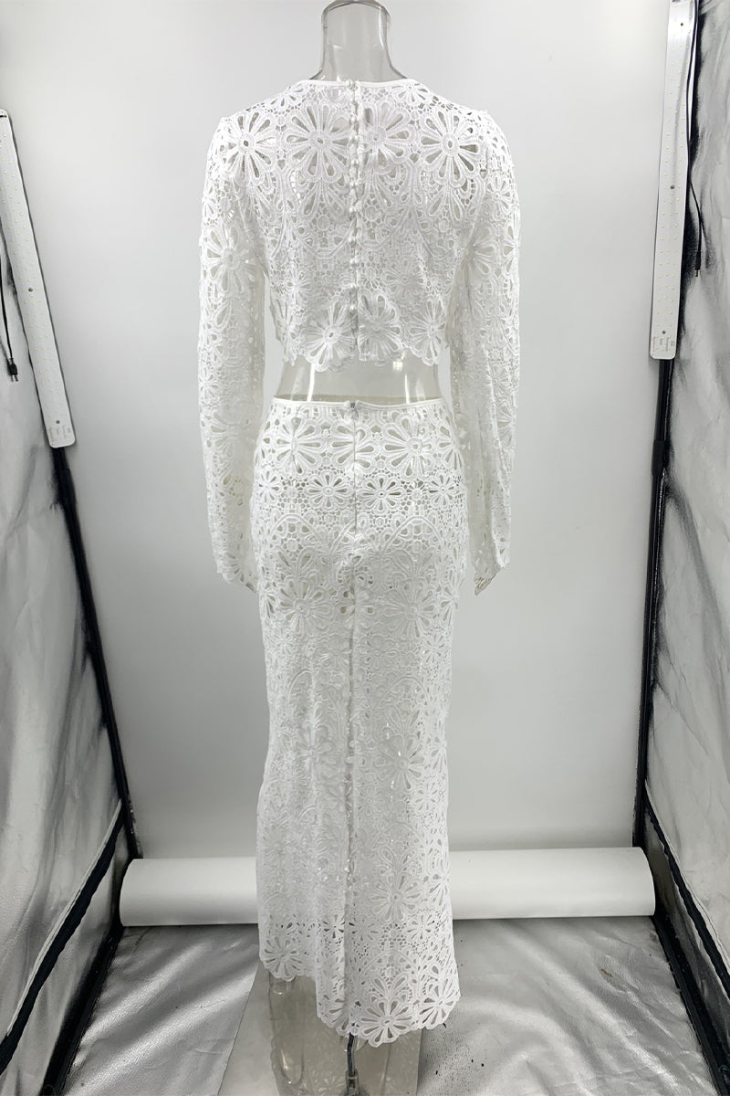 Gracefully Styled Garment for Any Occasion