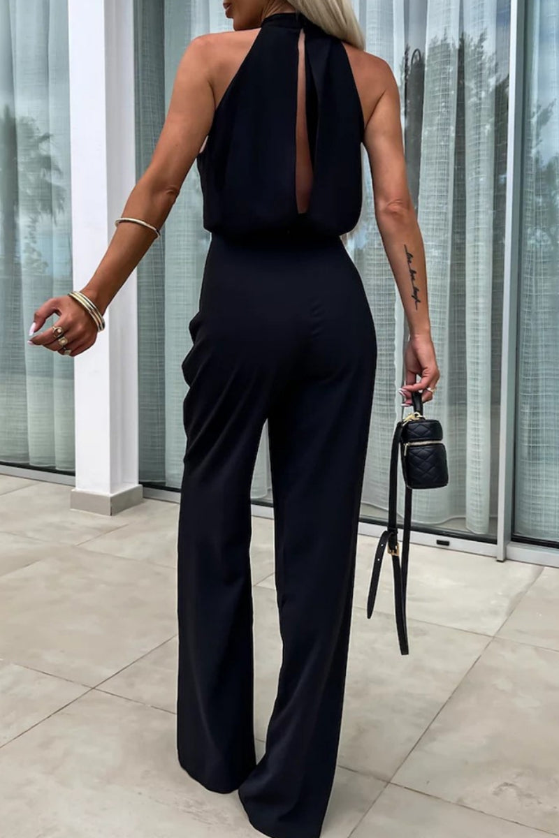 Sophisticated Garment with a Clean Classic Look