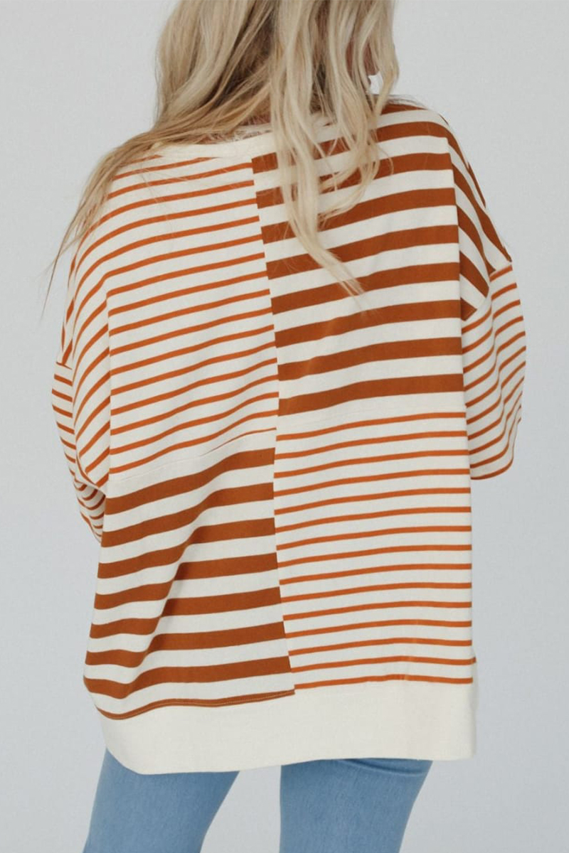 Well Tailored T-Shirt with a Graceful Silhouette