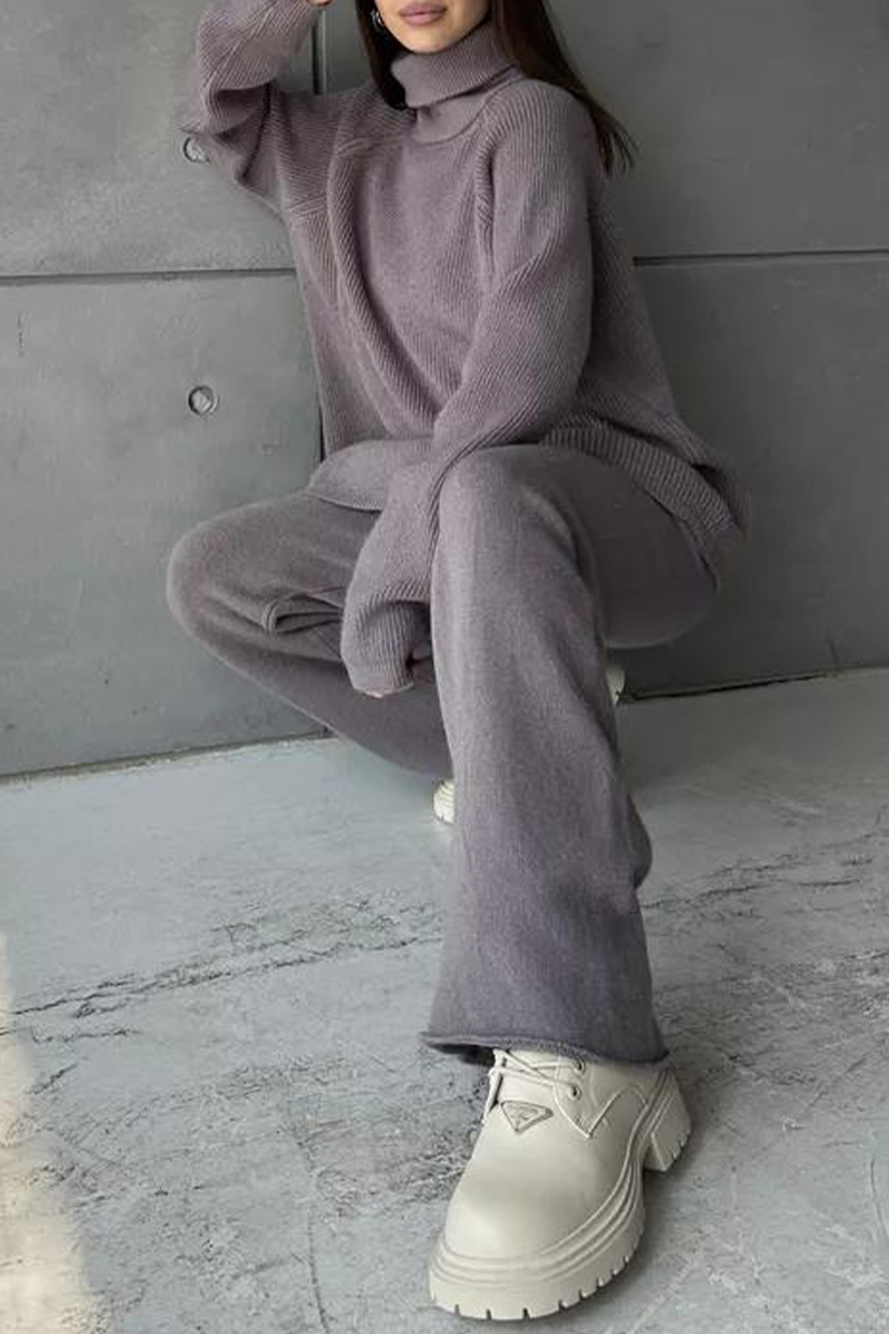 Effortlessly Elegant Garment with a Timeless Design