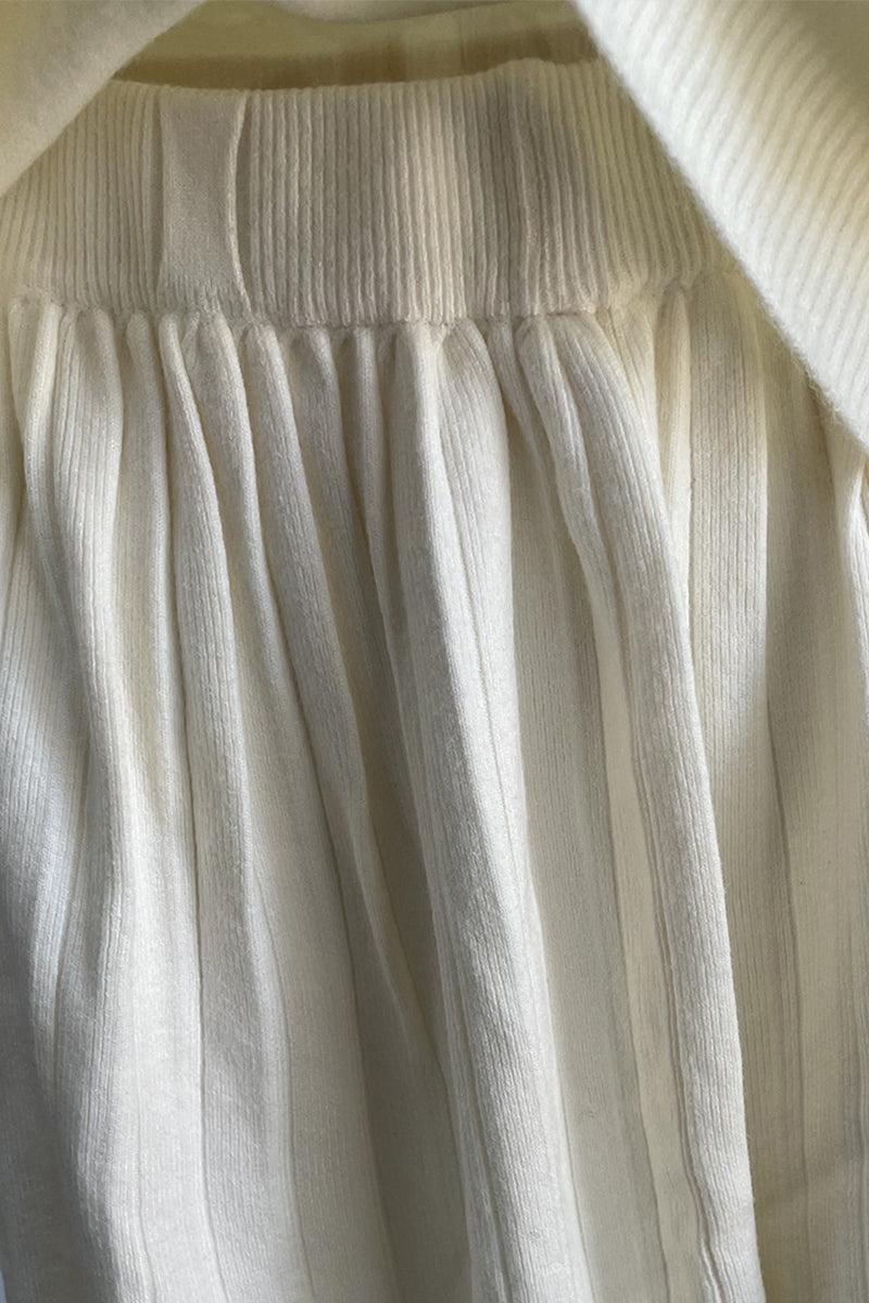 Sophisticated Garment with a Clean Classic Look