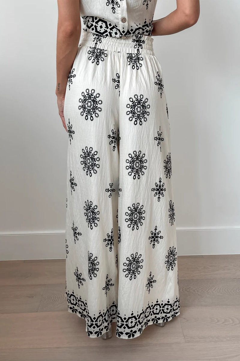 Classic Vintage & Enduringly Stylish Garment