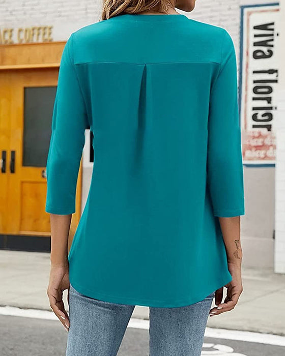 Effortlessly Elegant Blouse with a Timeless Design