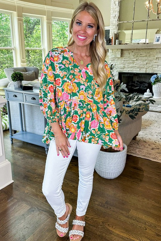 Sophisticated Blouse with a Clean Classic Look
