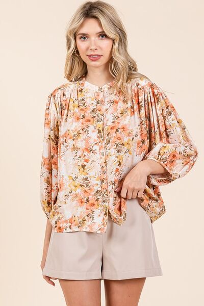 Classic Vintage Blouse with a Flattering Fit