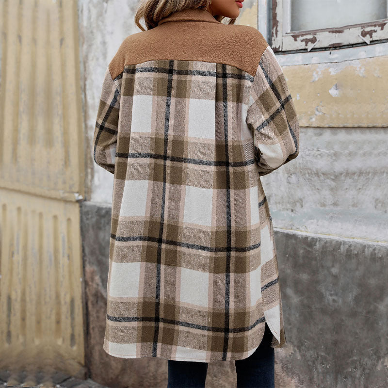 Well Tailored Coat with a Graceful Silhouette