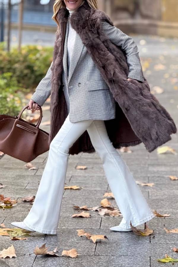 Gracefully Styled Garment for Any Occasion
