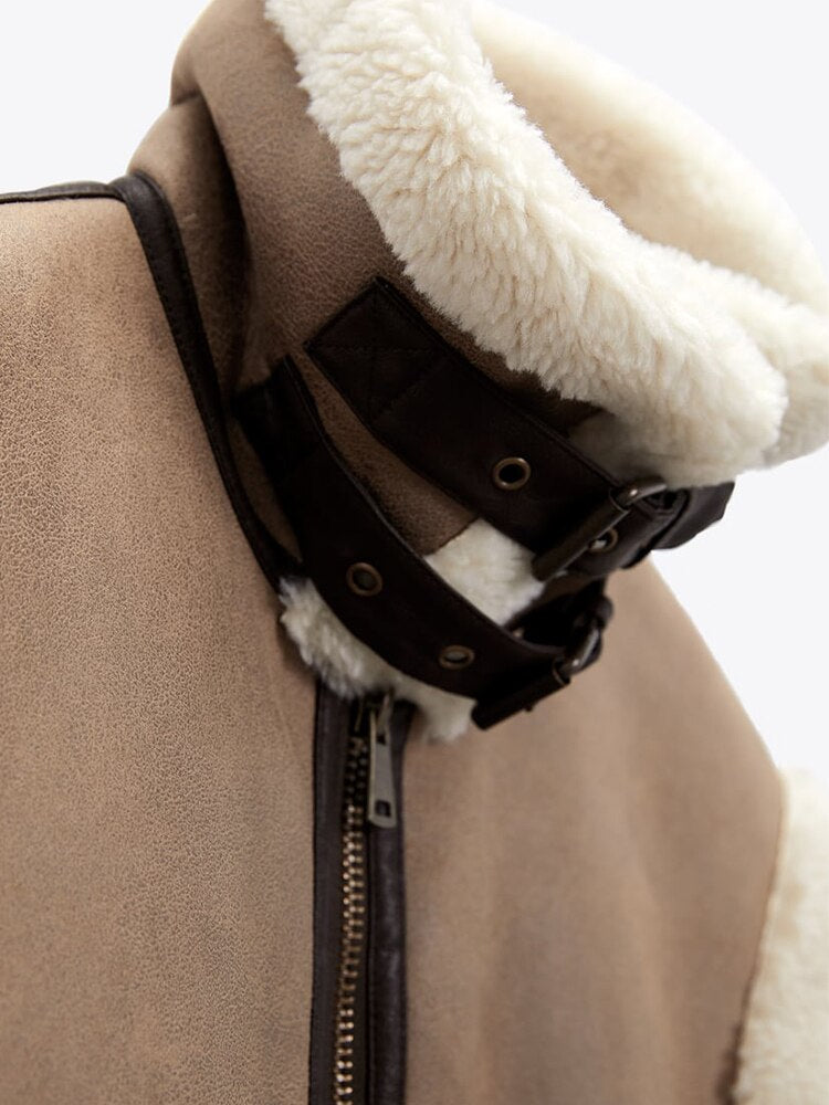 Beautifully Finished Garment in a Timeless Design