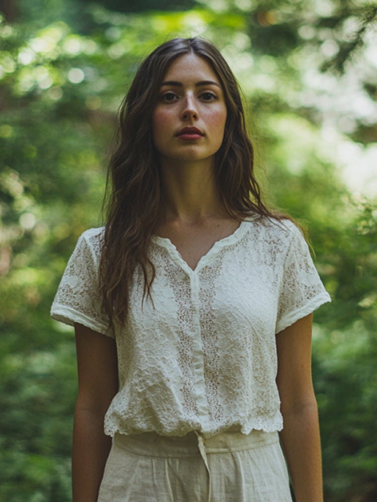 Women's Casual Solid Color Lace Hollow Design T-shirt artswardrobe