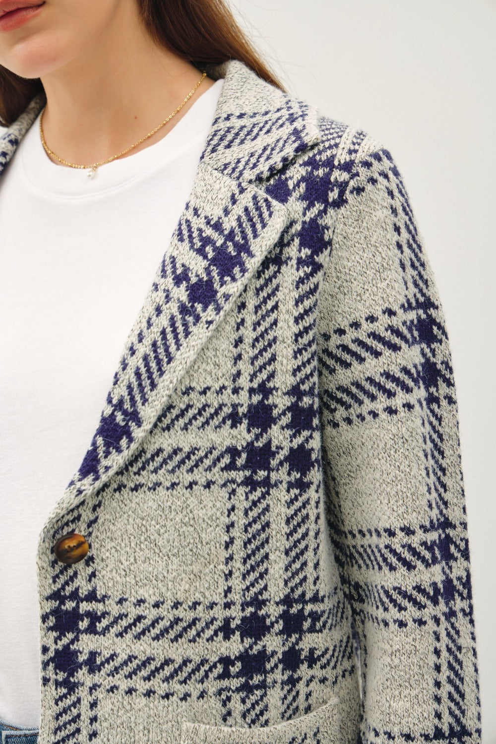 Beautifully Finished Pullover in a Timeless Design