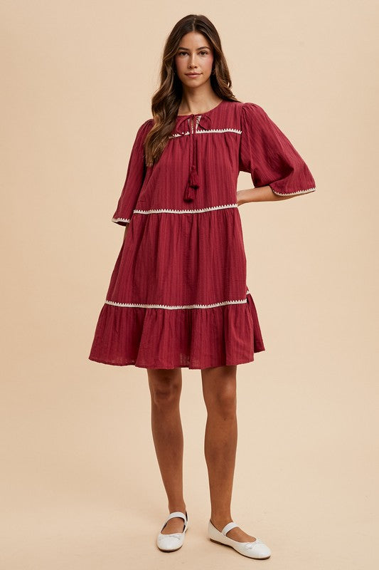 Effortlessly Elegant Dress with a Timeless Design