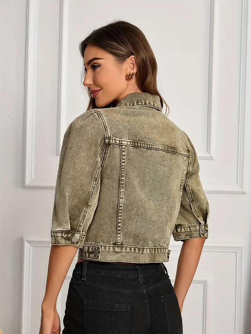 Effortlessly Elegant Jacket with a Timeless Design