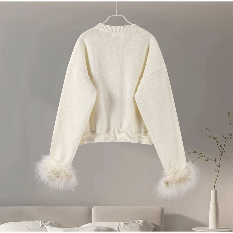 Effortlessly Elegant Cardigan with a Timeless Design