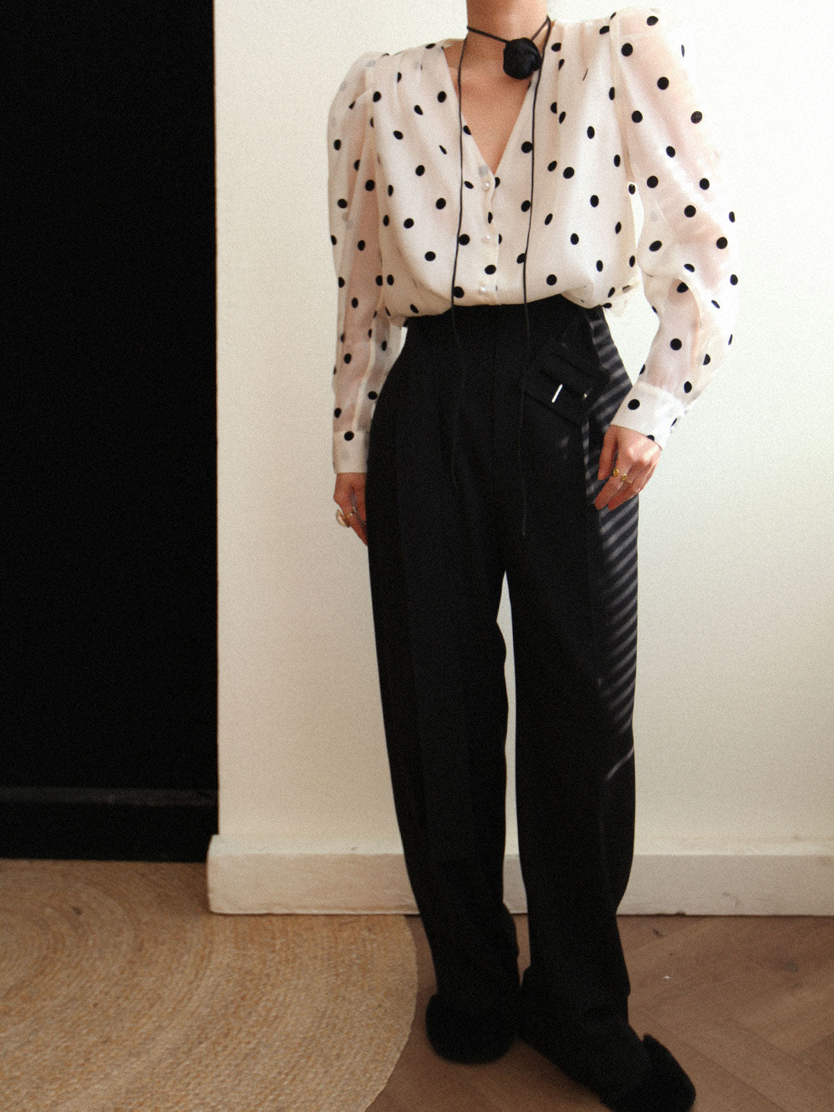 Classic Vintage Blouse with a Flattering Fit