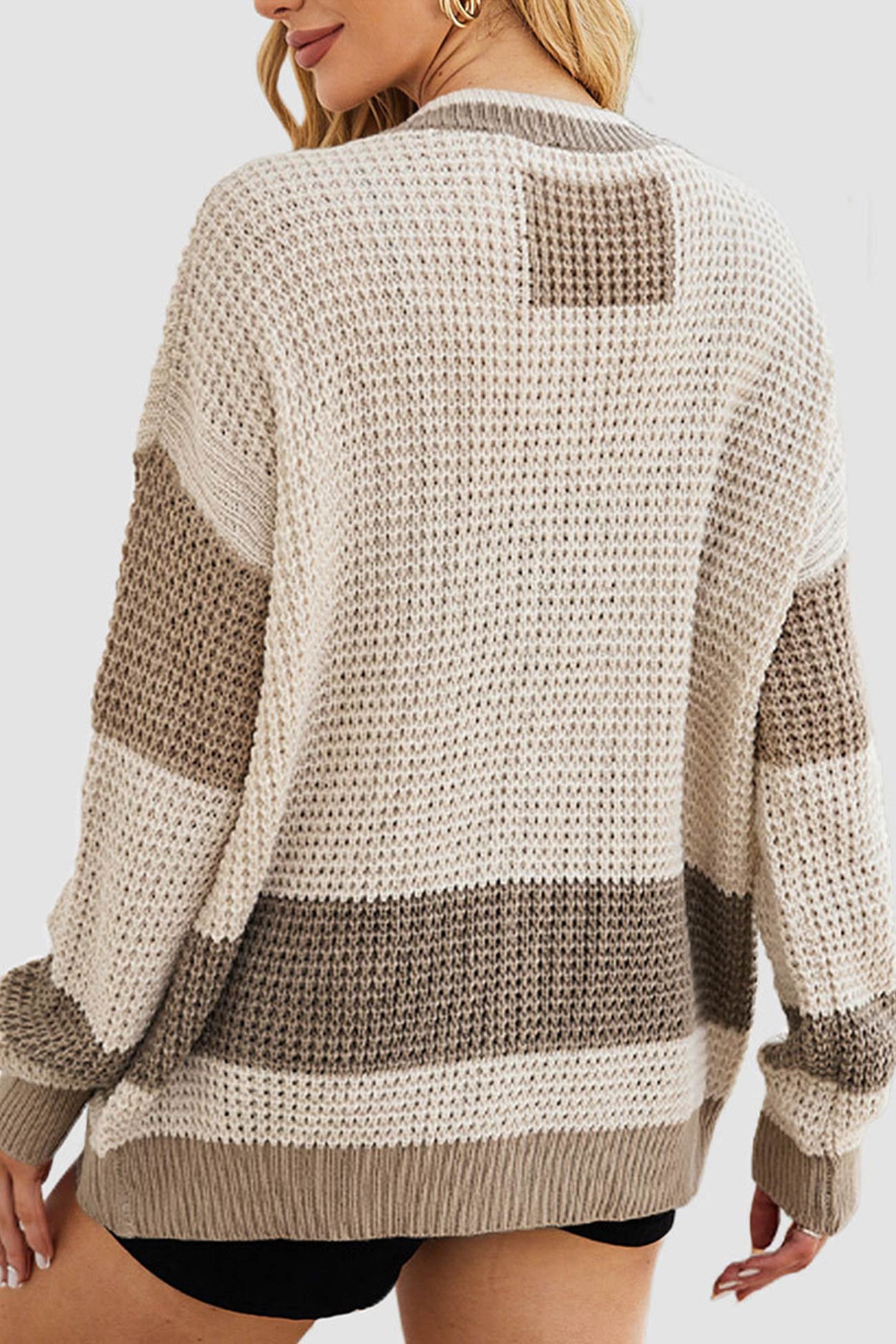 Elegantly Styled Cardigan for Everyday Wear