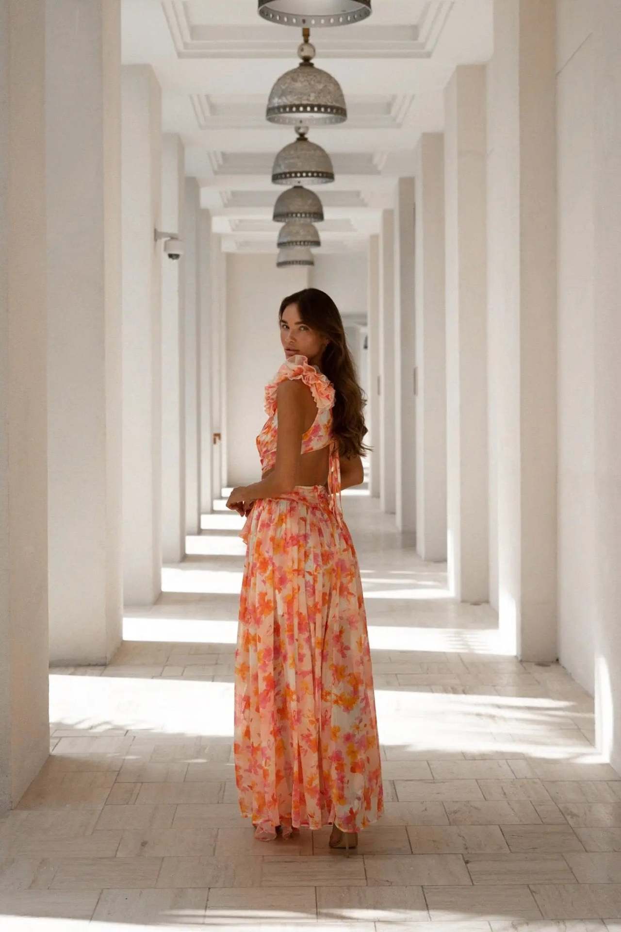 Well Tailored Dress with a Graceful Silhouette