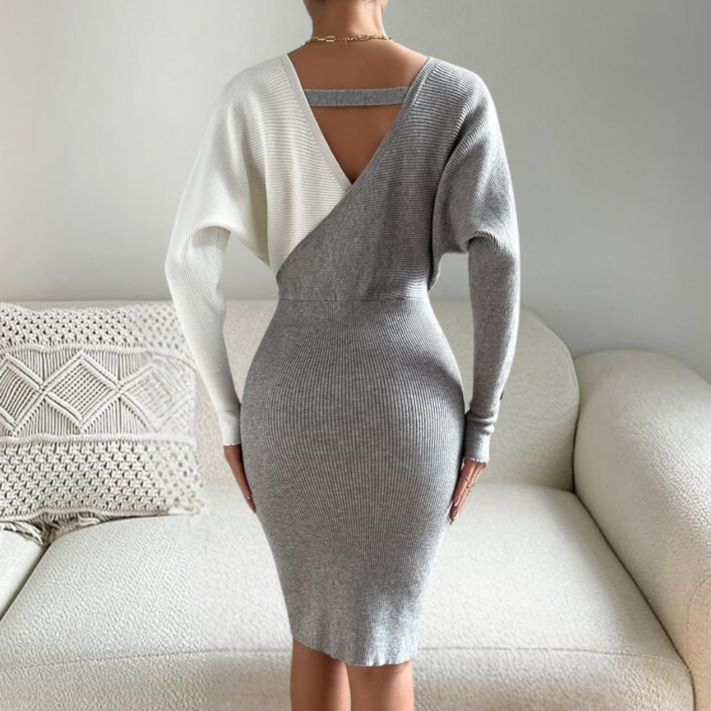 Classic Vintage Dress with a Flattering Fit