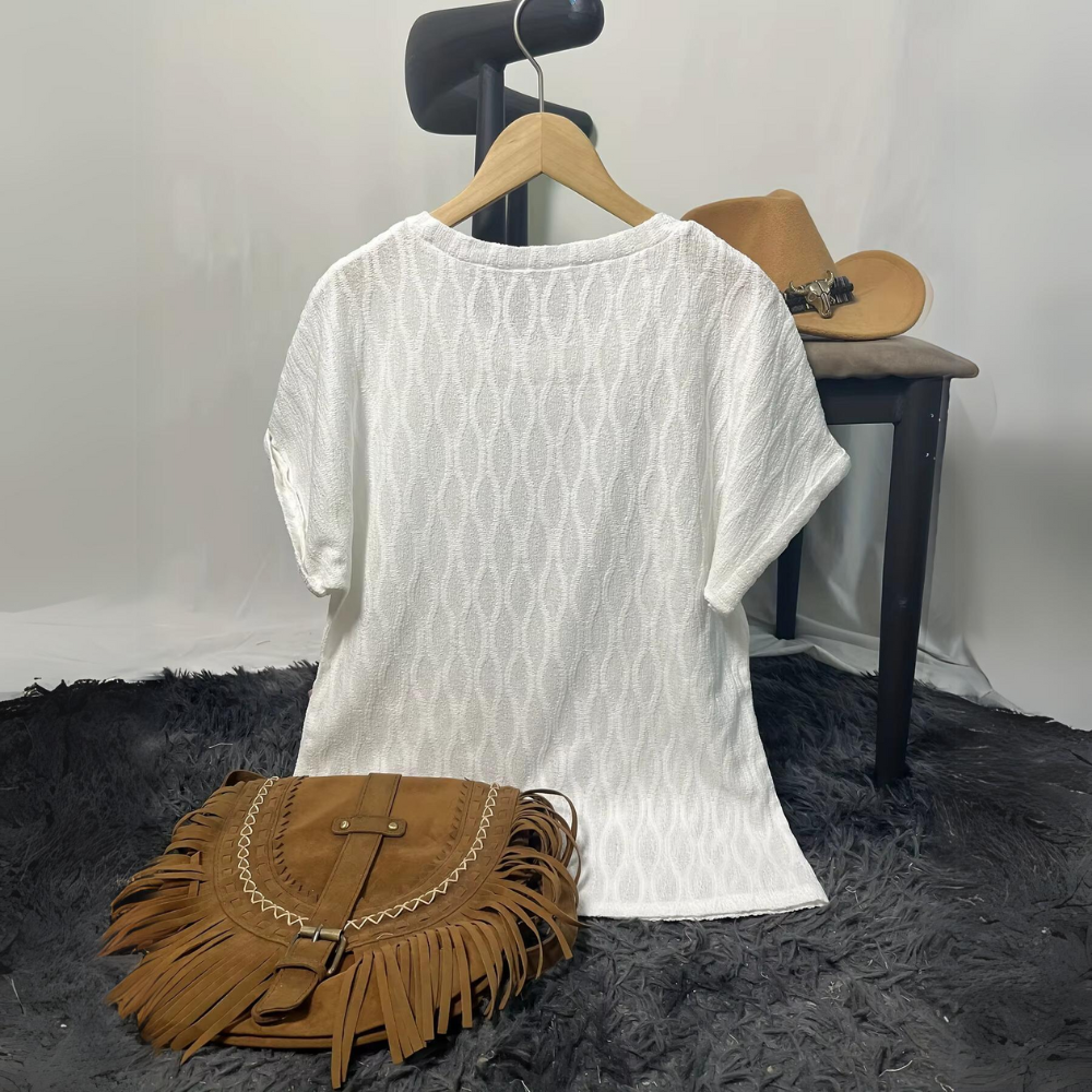 Elegantly Styled Shirt for Everyday Wear