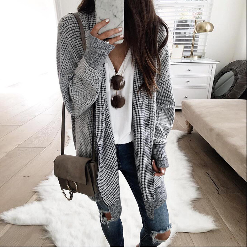 Effortlessly Elegant Jacket with a Timeless Design