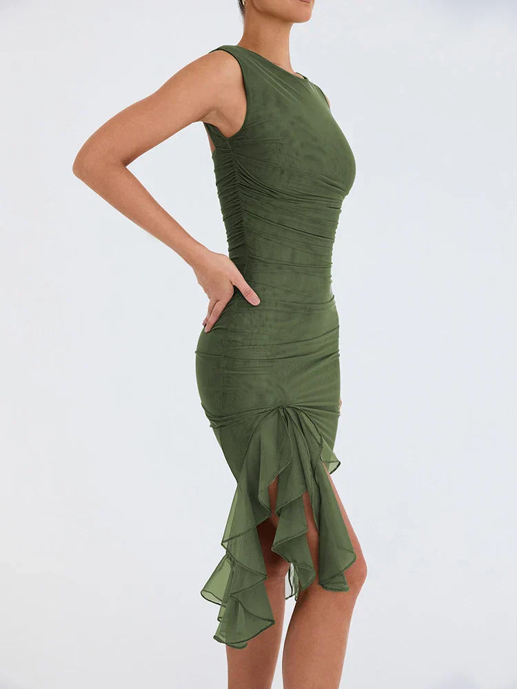 A Vintage Style Dress with Delicate Timeless Details