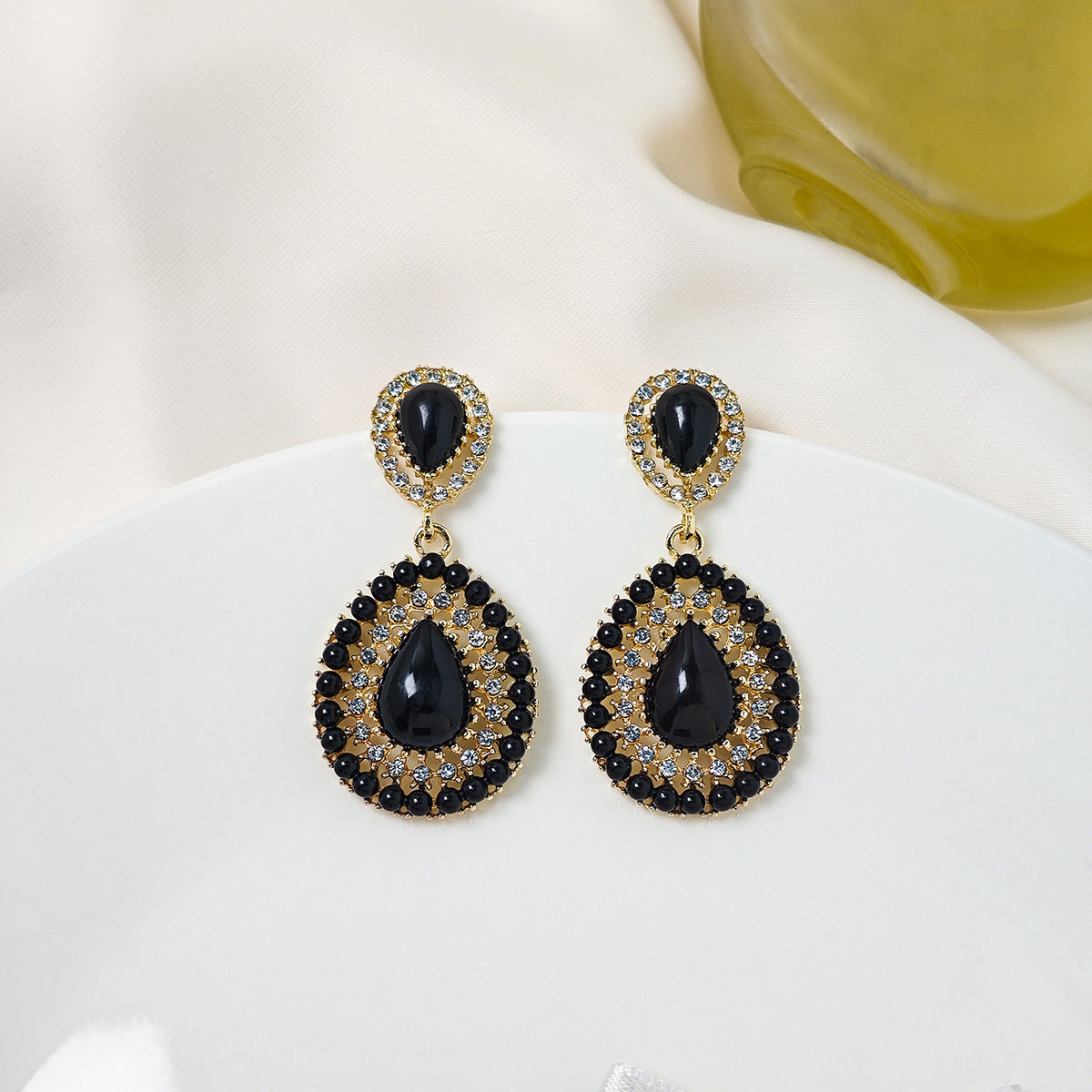 Hurmaava Korvarengas jokaiseen tilaisuuteen