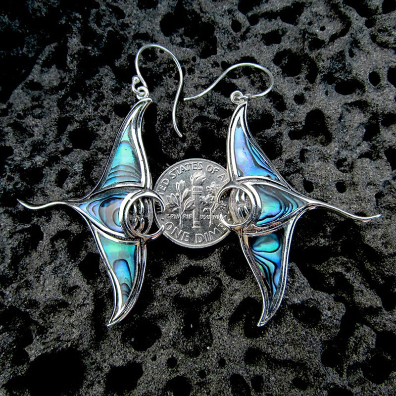 Kaunis Korvarengas ainutlaatuisella tyylillä