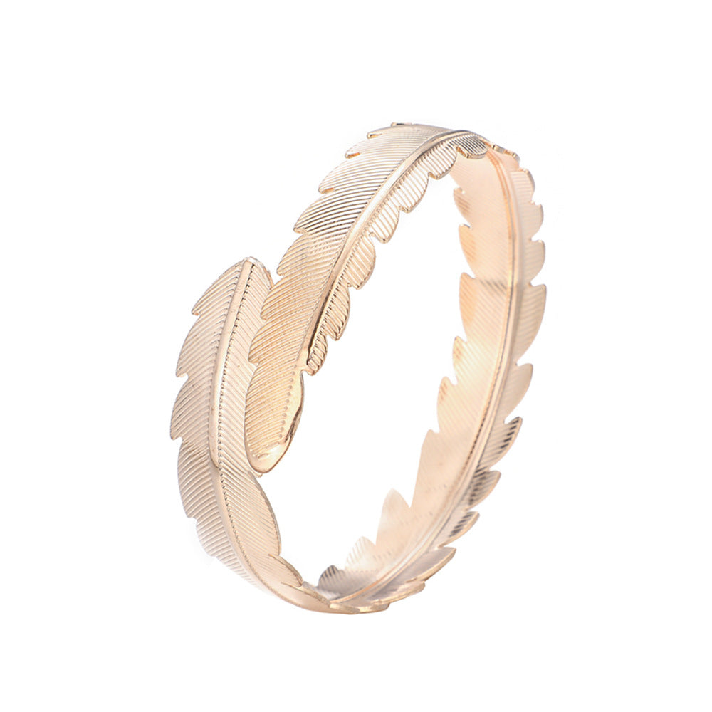 Kaunis Rannekoru ainutlaatuisella tyylillä