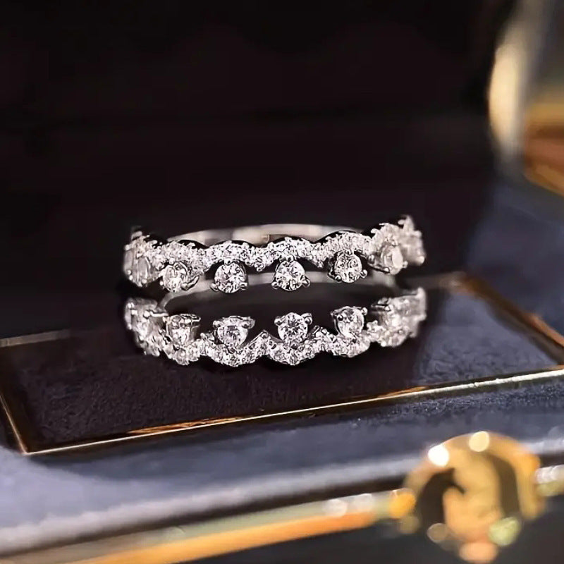 Elegantti Sormus jokaiseen tilaisuuteen