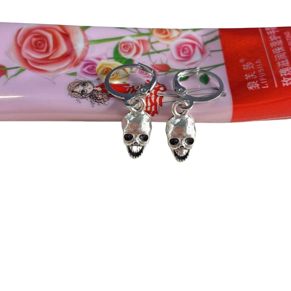 Kaunis Korvarengas ainutlaatuisella tyylillä