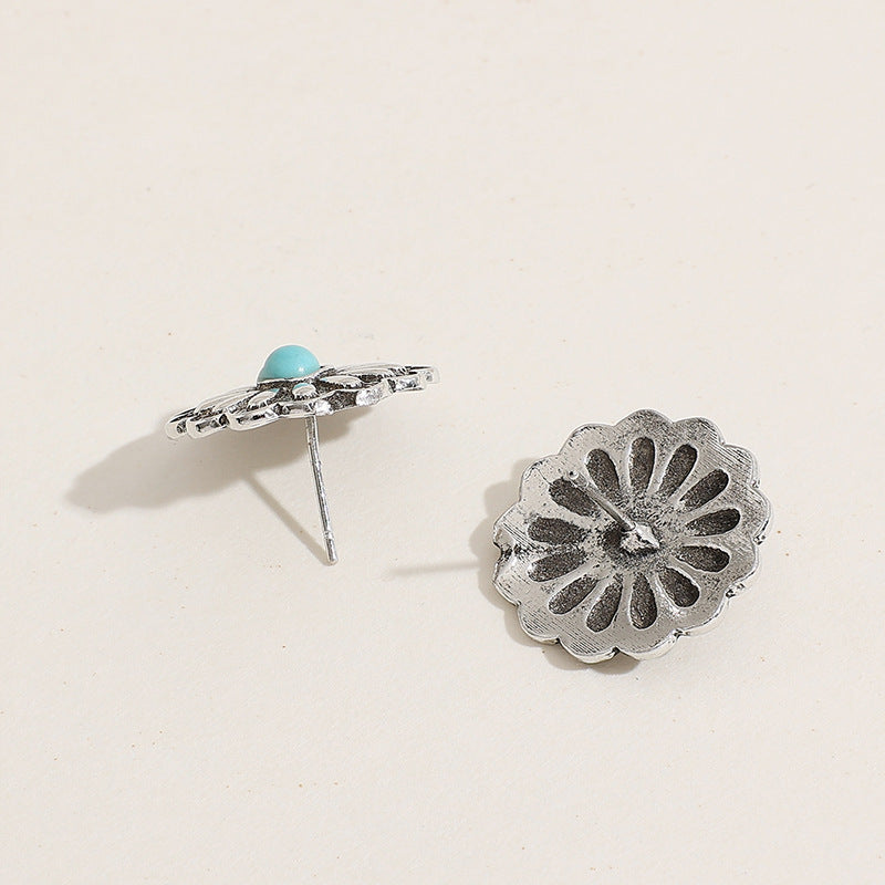 Klassinen Sormus ajattomalla viehätyksellä