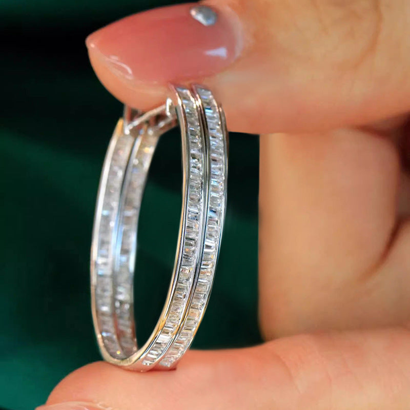 Hurmaava Koru jokaiseen tilaisuuteen