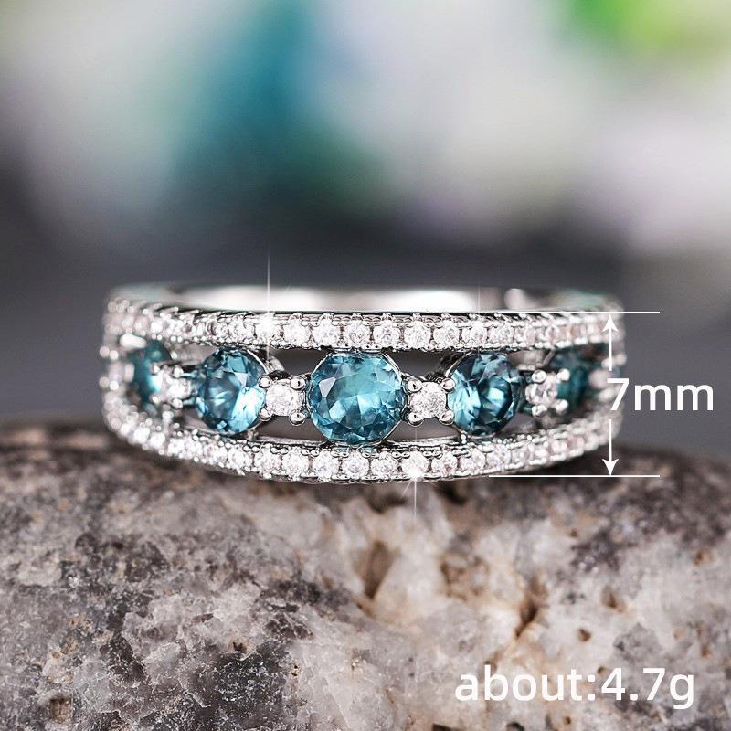 Elegantti Sormus jokaiseen tilaisuuteen