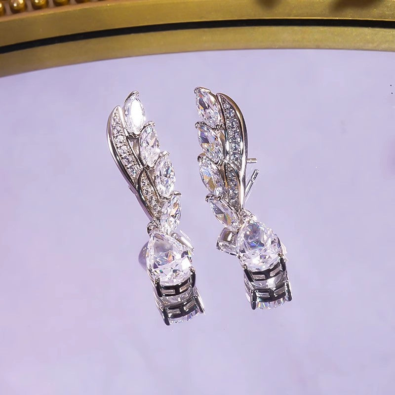 Klassinen Korvarengas ajattomalla viehätyksellä