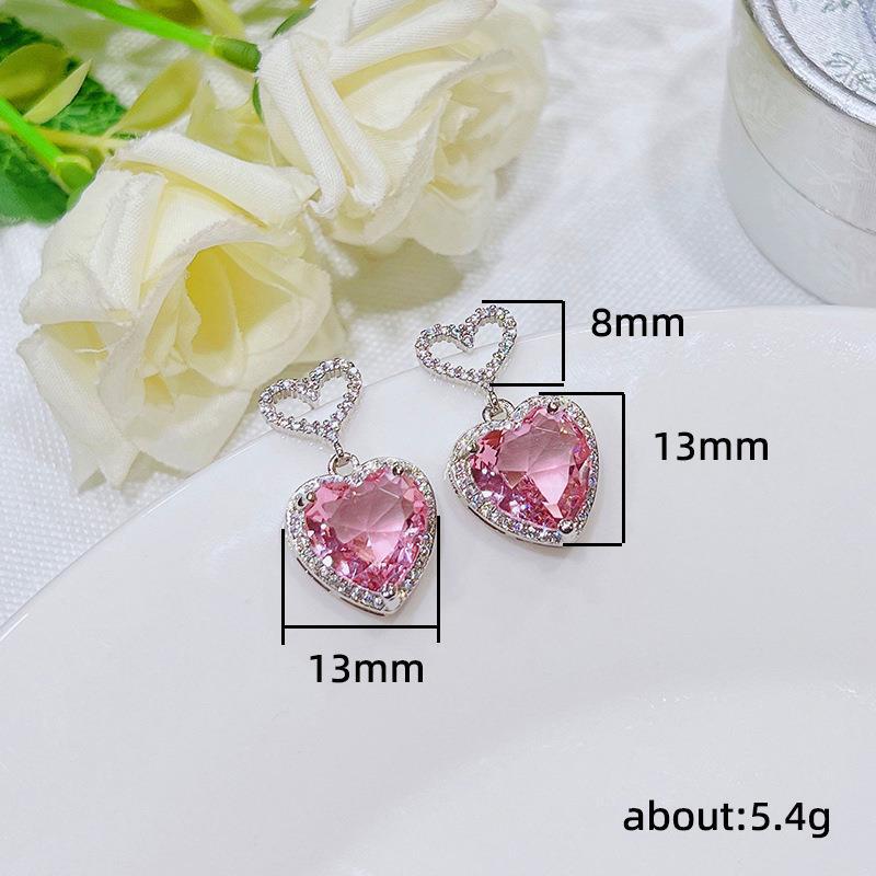 Klassinen Korvarengas ajattomalla viehätyksellä