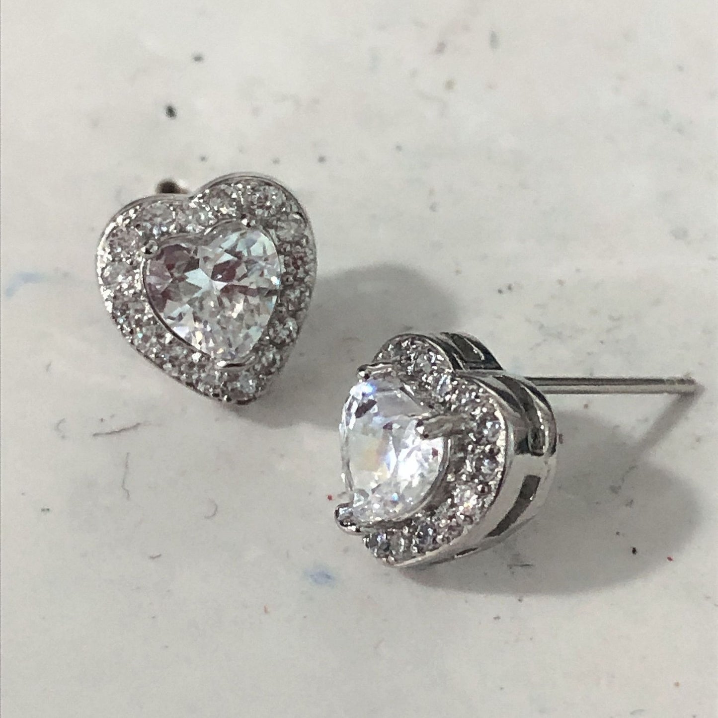 Herkkä käsityö Korvarengas