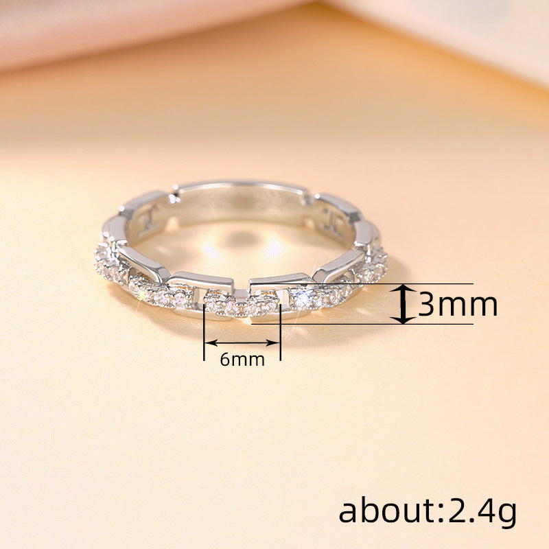 Kaunis Sormus ainutlaatuisella tyylillä