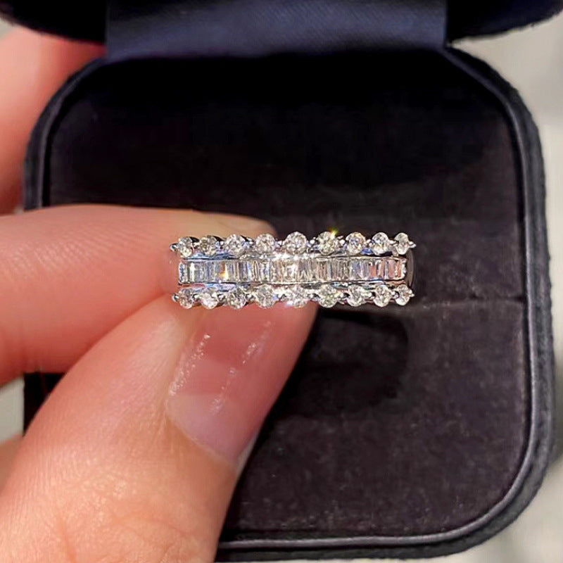 Upea Sormus päivittäiseen käyttöön