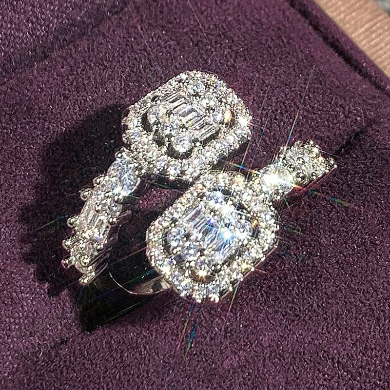 Klassinen Sormus ajattomalla viehätyksellä