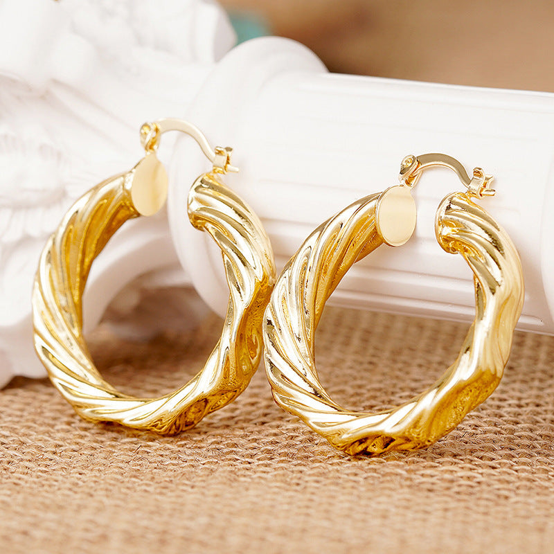 Hurmaava Koru jokaiseen tilaisuuteen