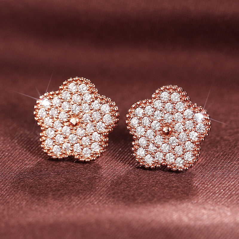 Elegantti Koru jokaiseen tilaisuuteen