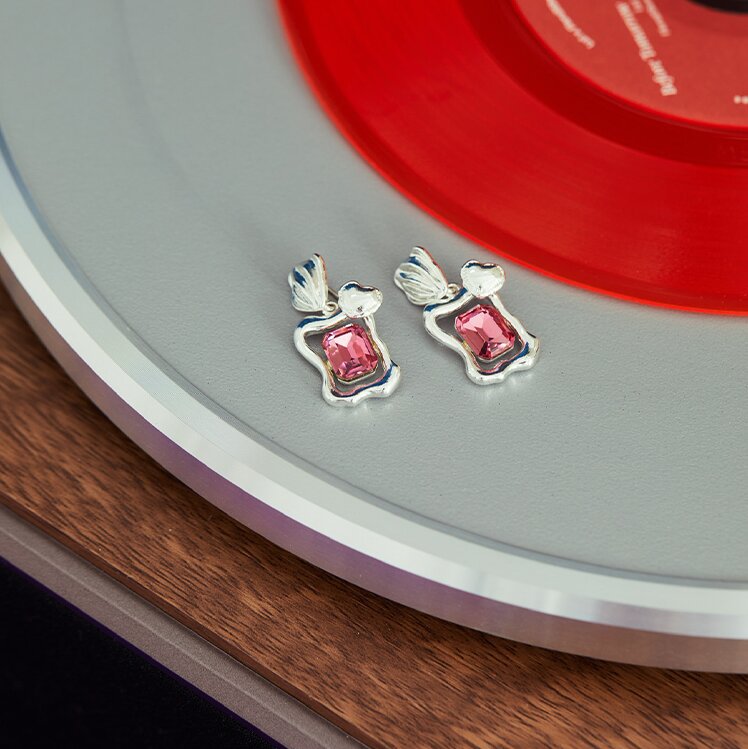 Romanttinen Korvarengas erityisiin hetkiin