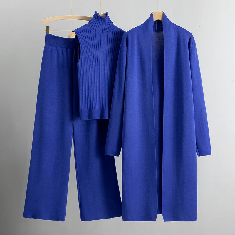 Effortlessly Elegant Garment with a Timeless Design