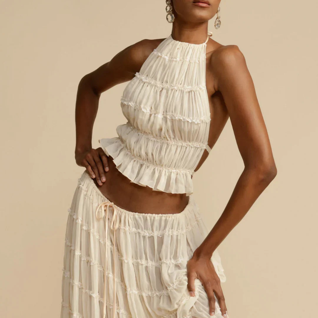 Sophisticated Garment with a Clean Classic Look