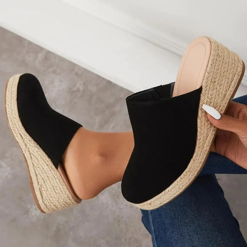 Chic Orthopedic Sandals with Unique Design