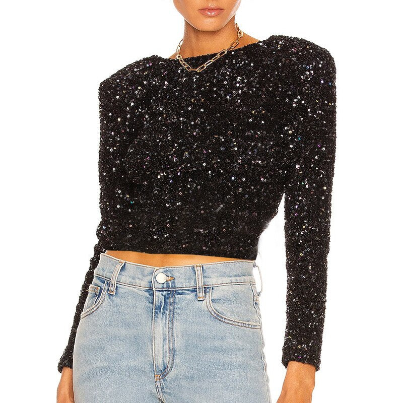 Well Tailored Top with a Graceful Silhouette