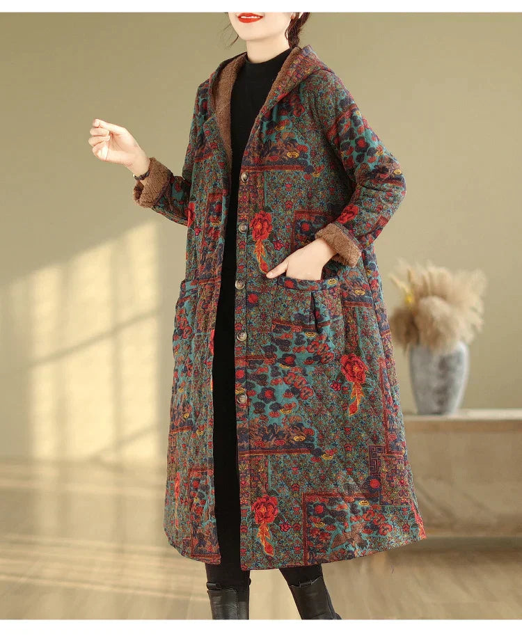 Well Tailored Coat with a Graceful Silhouette
