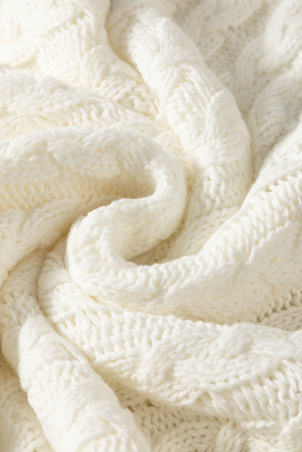 Effortlessly Elegant Sweater with a Timeless Design