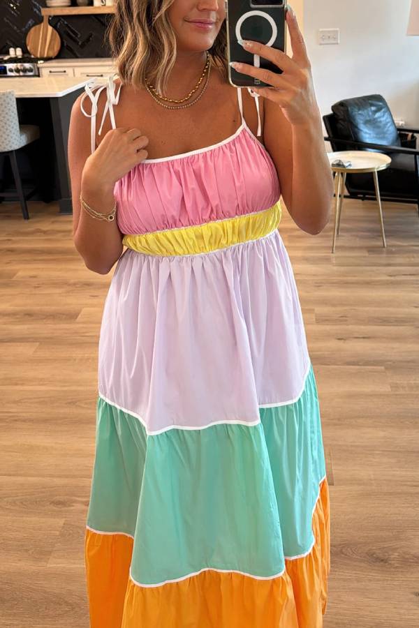 Effortlessly Elegant Dress with a Timeless Design