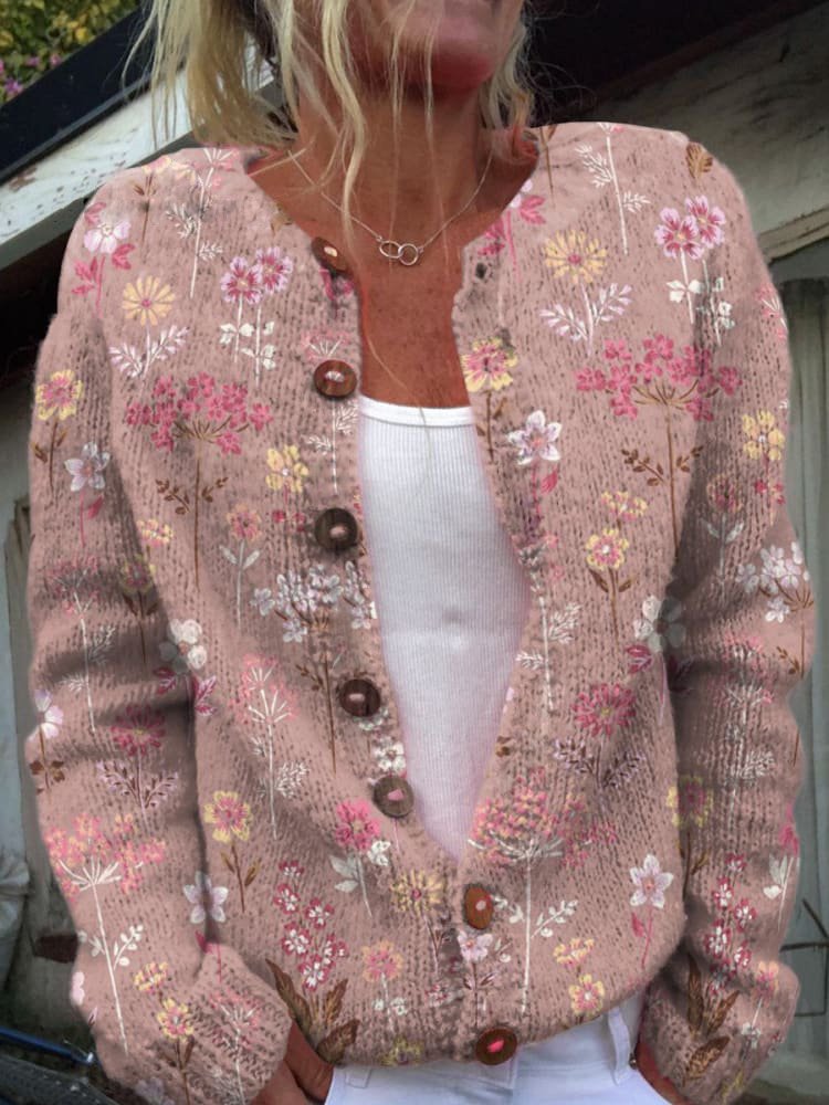 Well Tailored Cardigan with a Graceful Silhouette
